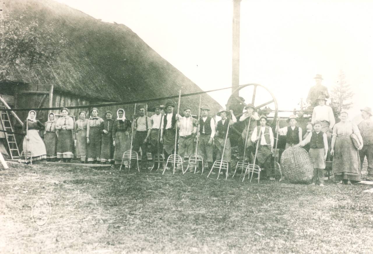 Arbeiten - Pause, Bauern, Bauernhaus
