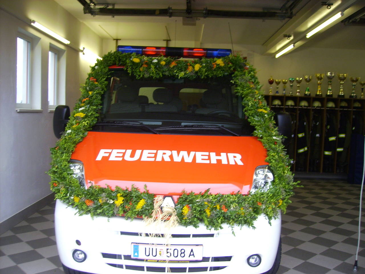 Fahrzeugsegnung, Feuerwehr, Feuerwehrauto, FF Stiftung, Kommandofahrzeug