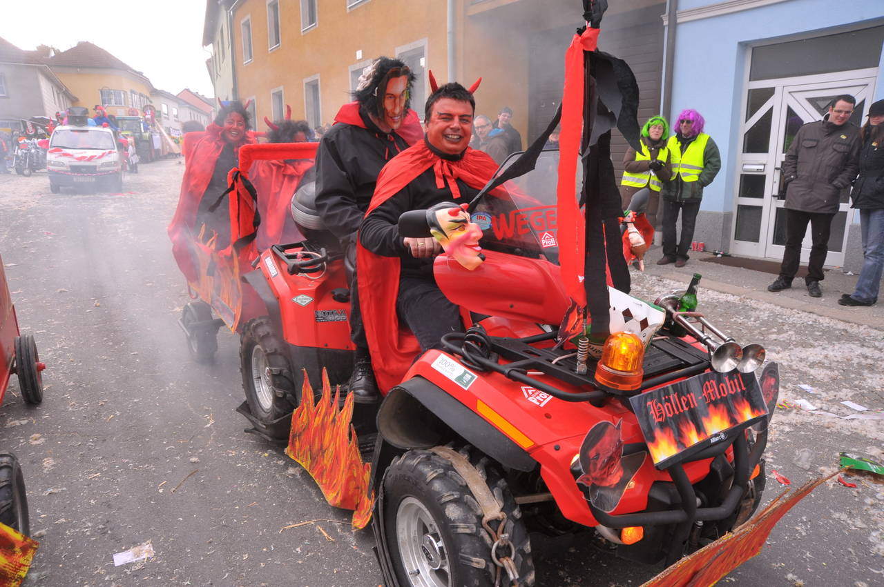 Fasching, Faschingsgruppe, Faschingsumzug, Faschingswagen, Sportunion