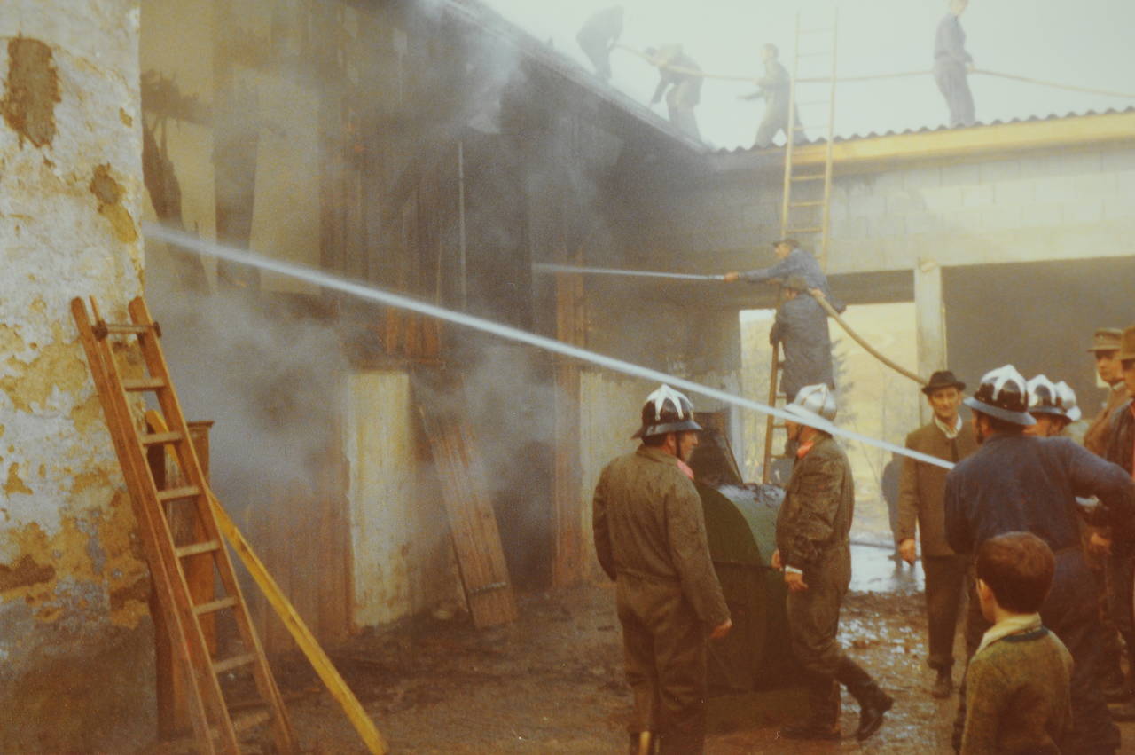 Bauernhaus, Brand, Feuerwehr, GH Kreuzer, Wirtschaftsgebäude