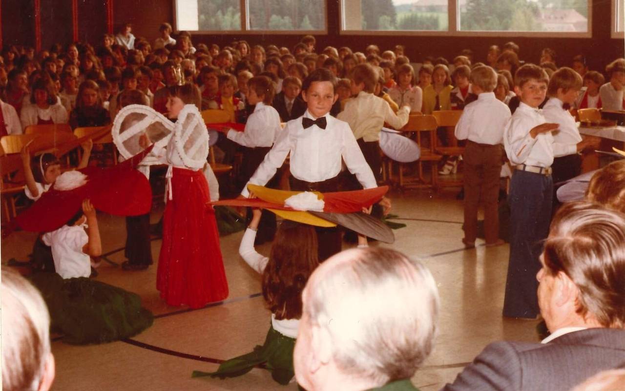Feier, Festakt, Hauptschule, Schüler, Veranstaltung, Volksschule