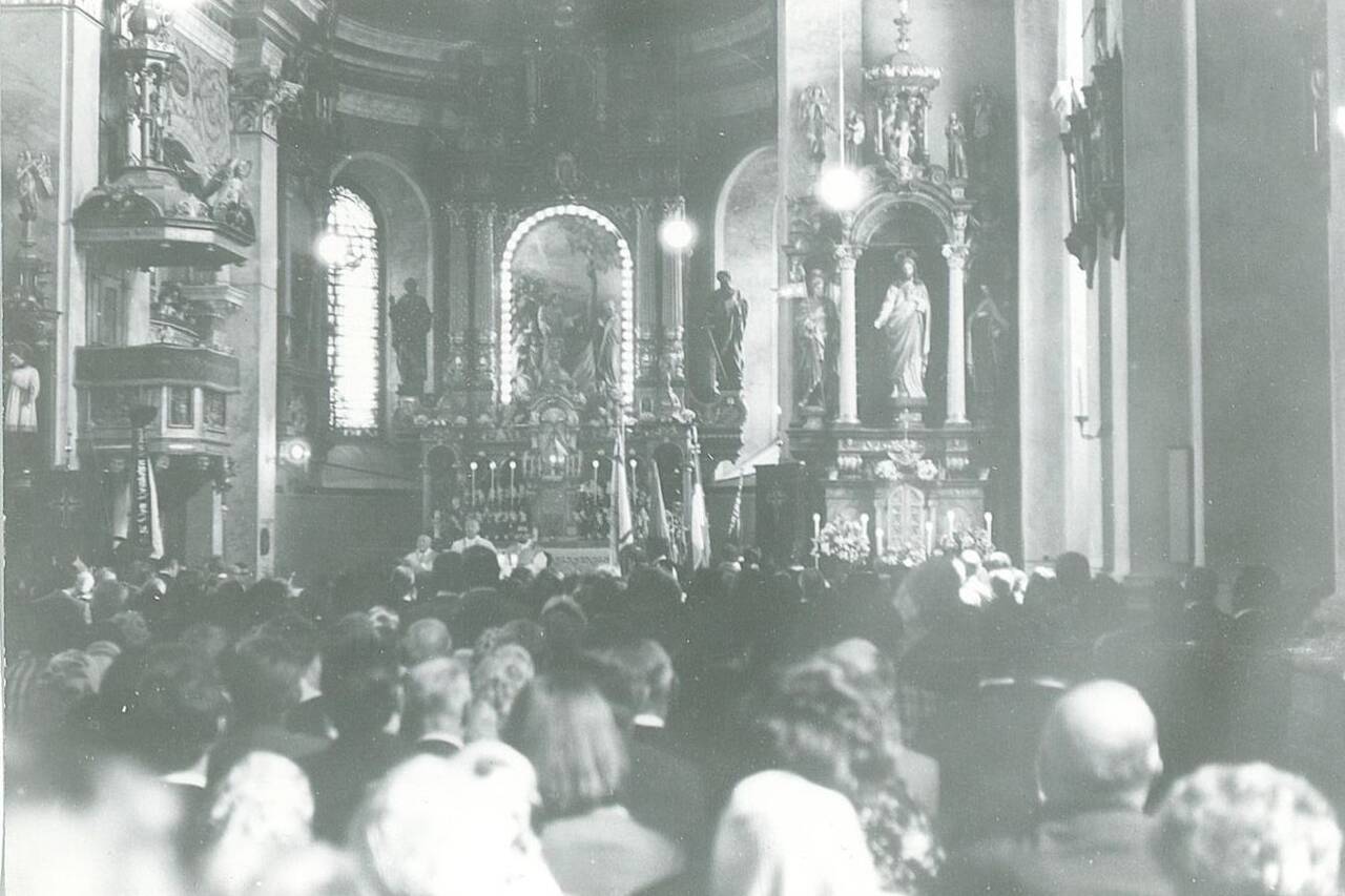 Innenraum Kirche, Kirche